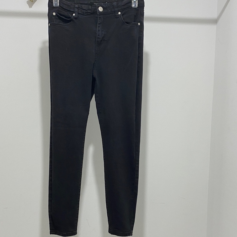 Tahari Black Women’s Skinny Jeans - Sleek Stretch Denim